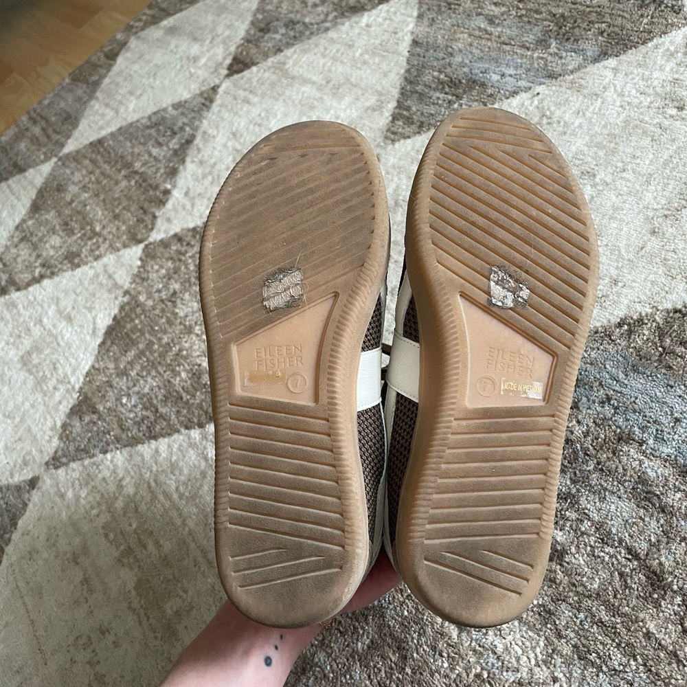 Brown Sneaker - Picture 4 of 4
